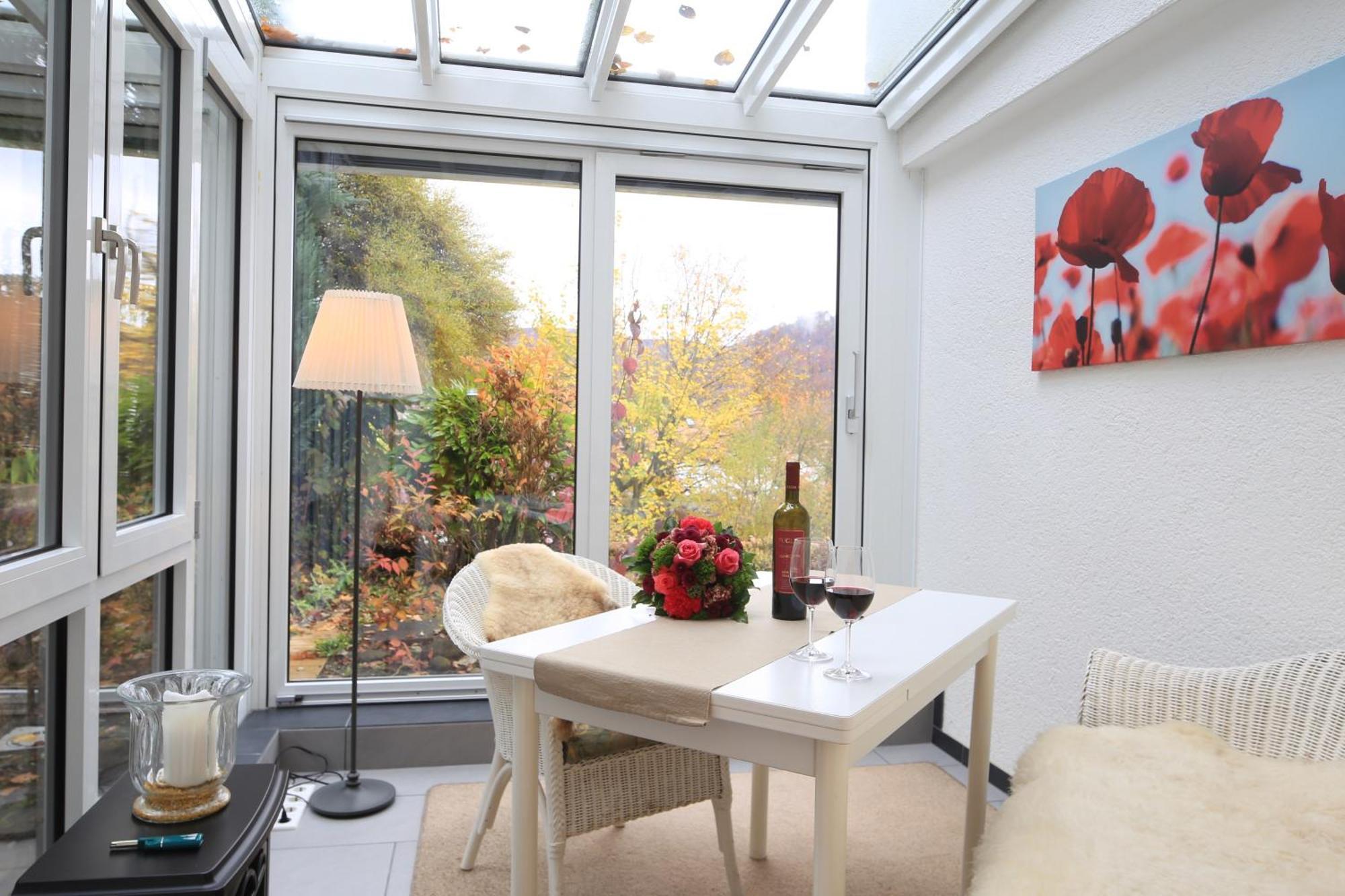 Ferienwohnung Haus Am Sonnenhügel Bad Urach Exterior foto