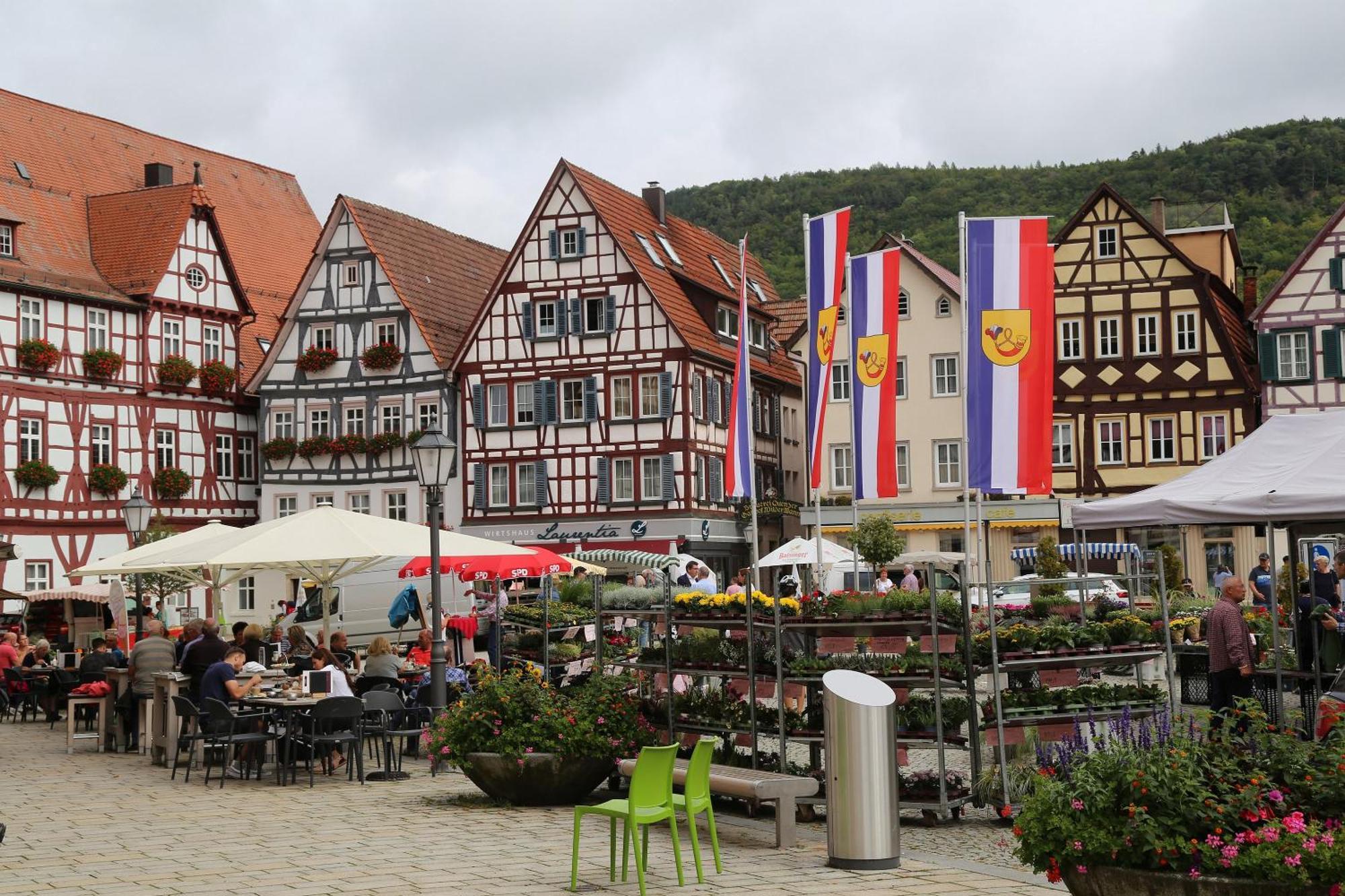 Ferienwohnung Haus Am Sonnenhügel Bad Urach Exterior foto